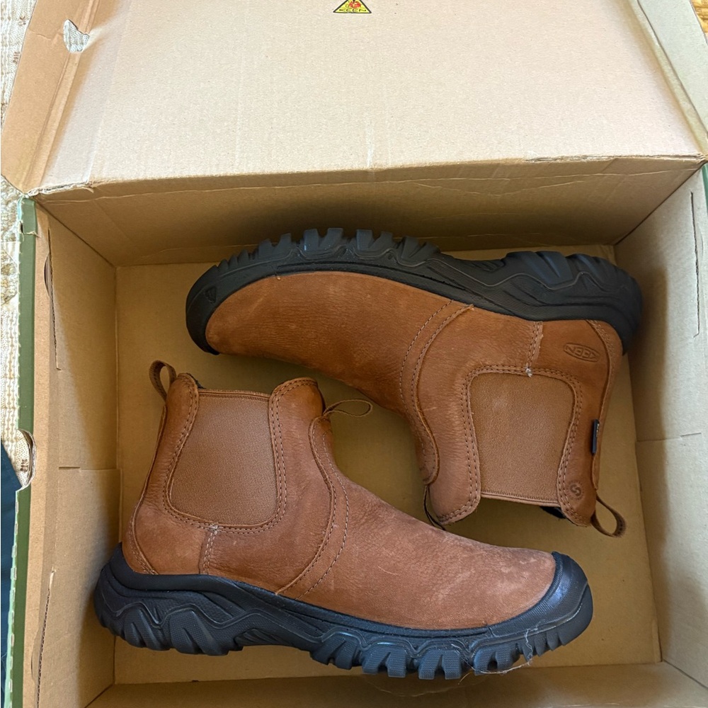 KEEN Greta II Leather Ankle Boots